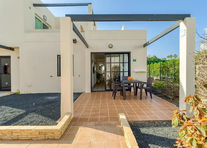 Homeforguest Moderno En 코라레호